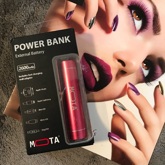 MOTA VERSATILE BATTERY CHARGER AND FLASHLIGHT - Picture 3 of 5